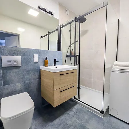 Zachodni Brzeg * 科沃布热格